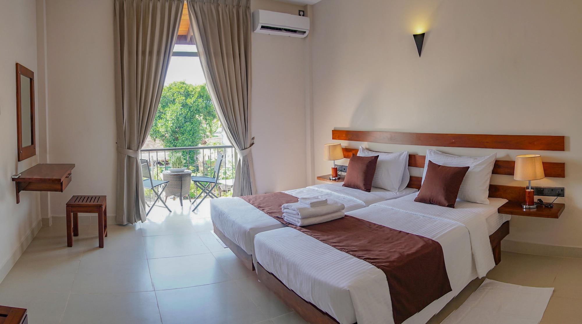 ไฮฟ์ 68 - โฮเต็ล แอนด์ รีสอร์ต  Hotel เนกอมโบ ภายนอก รูปภาพ