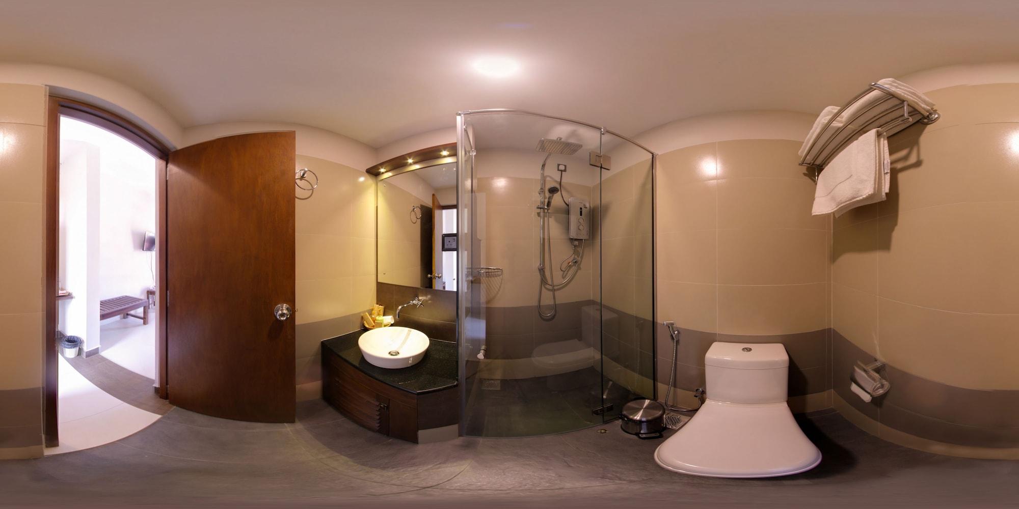ไฮฟ์ 68 - โฮเต็ล แอนด์ รีสอร์ต  Hotel เนกอมโบ ภายนอก รูปภาพ
