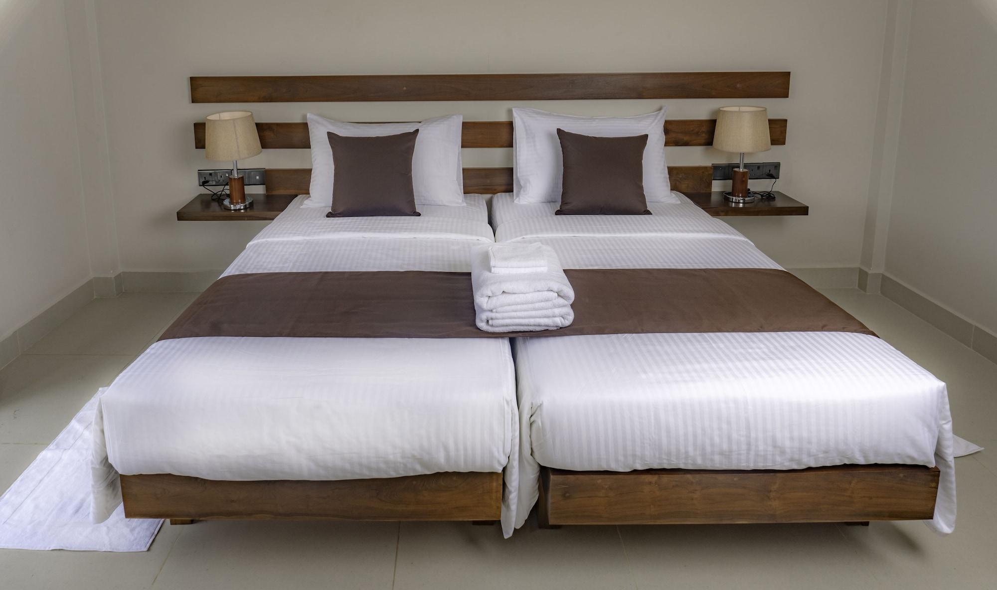 ไฮฟ์ 68 - โฮเต็ล แอนด์ รีสอร์ต  Hotel เนกอมโบ ภายนอก รูปภาพ