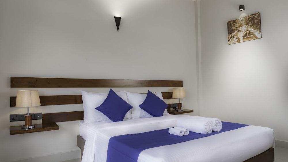 ไฮฟ์ 68 - โฮเต็ล แอนด์ รีสอร์ต  Hotel เนกอมโบ ภายนอก รูปภาพ