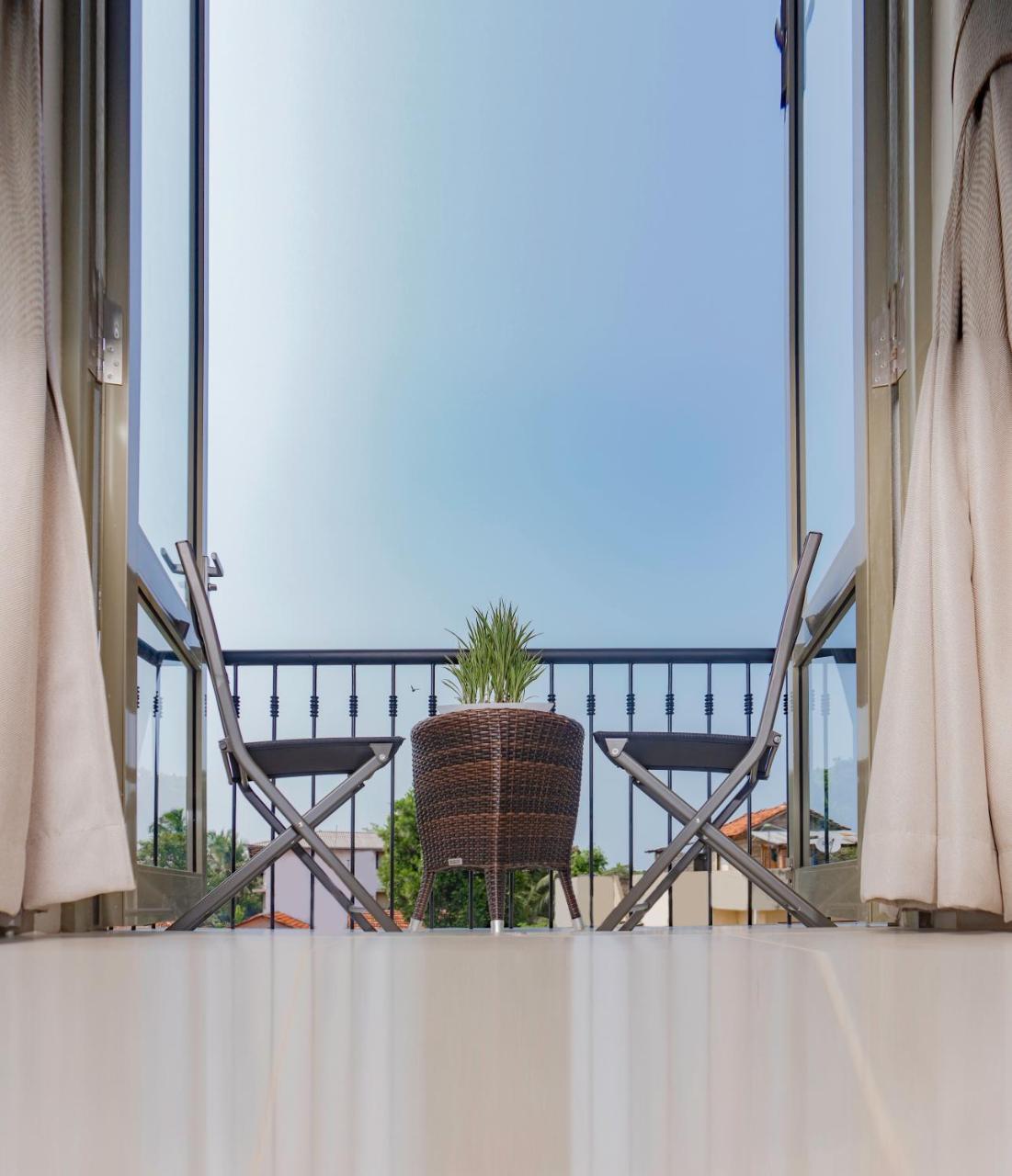 ไฮฟ์ 68 - โฮเต็ล แอนด์ รีสอร์ต  Hotel เนกอมโบ ภายนอก รูปภาพ