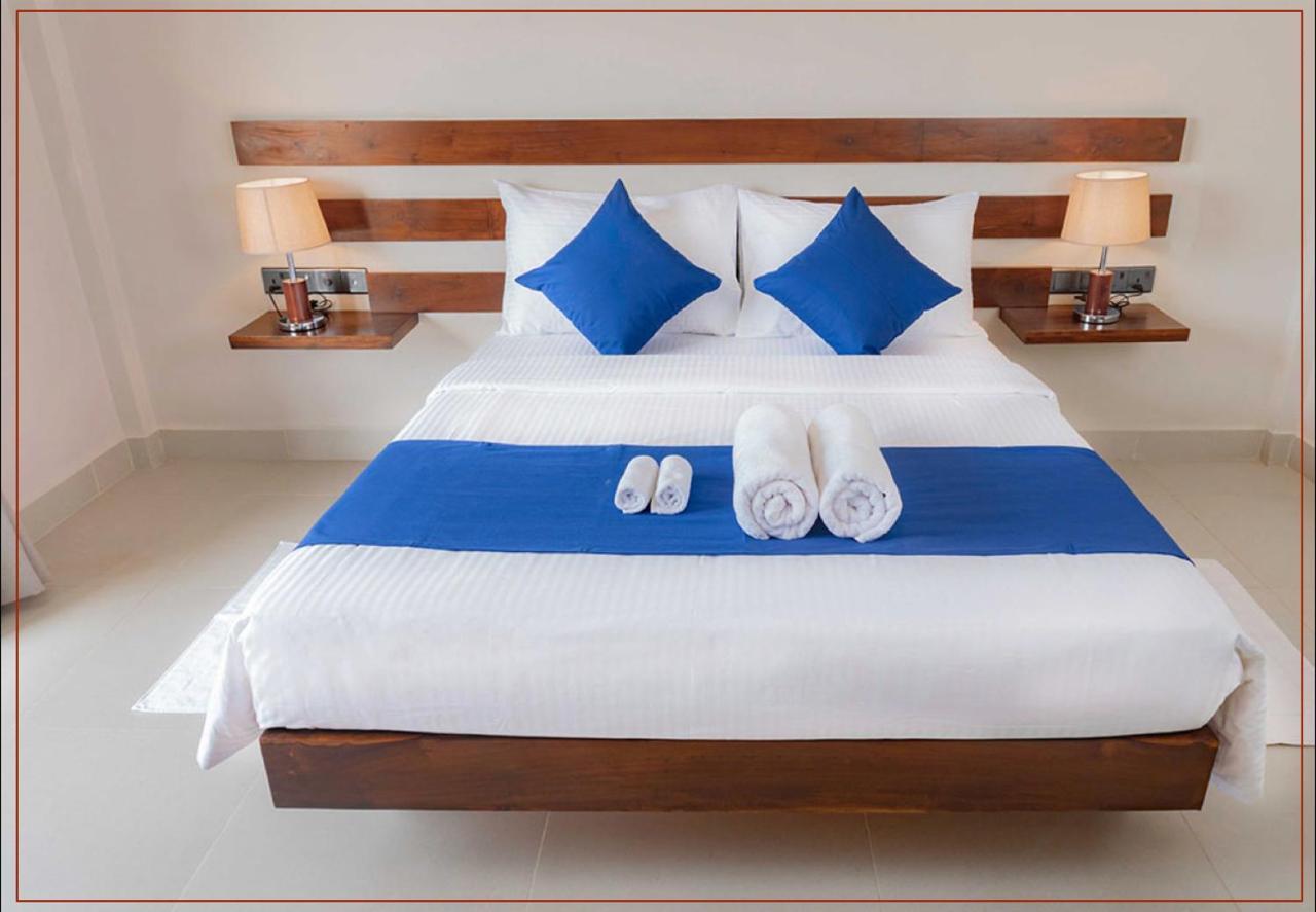 ไฮฟ์ 68 - โฮเต็ล แอนด์ รีสอร์ต  Hotel เนกอมโบ ภายนอก รูปภาพ