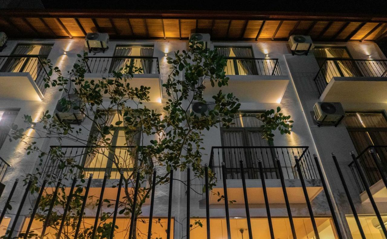ไฮฟ์ 68 - โฮเต็ล แอนด์ รีสอร์ต  Hotel เนกอมโบ ภายนอก รูปภาพ