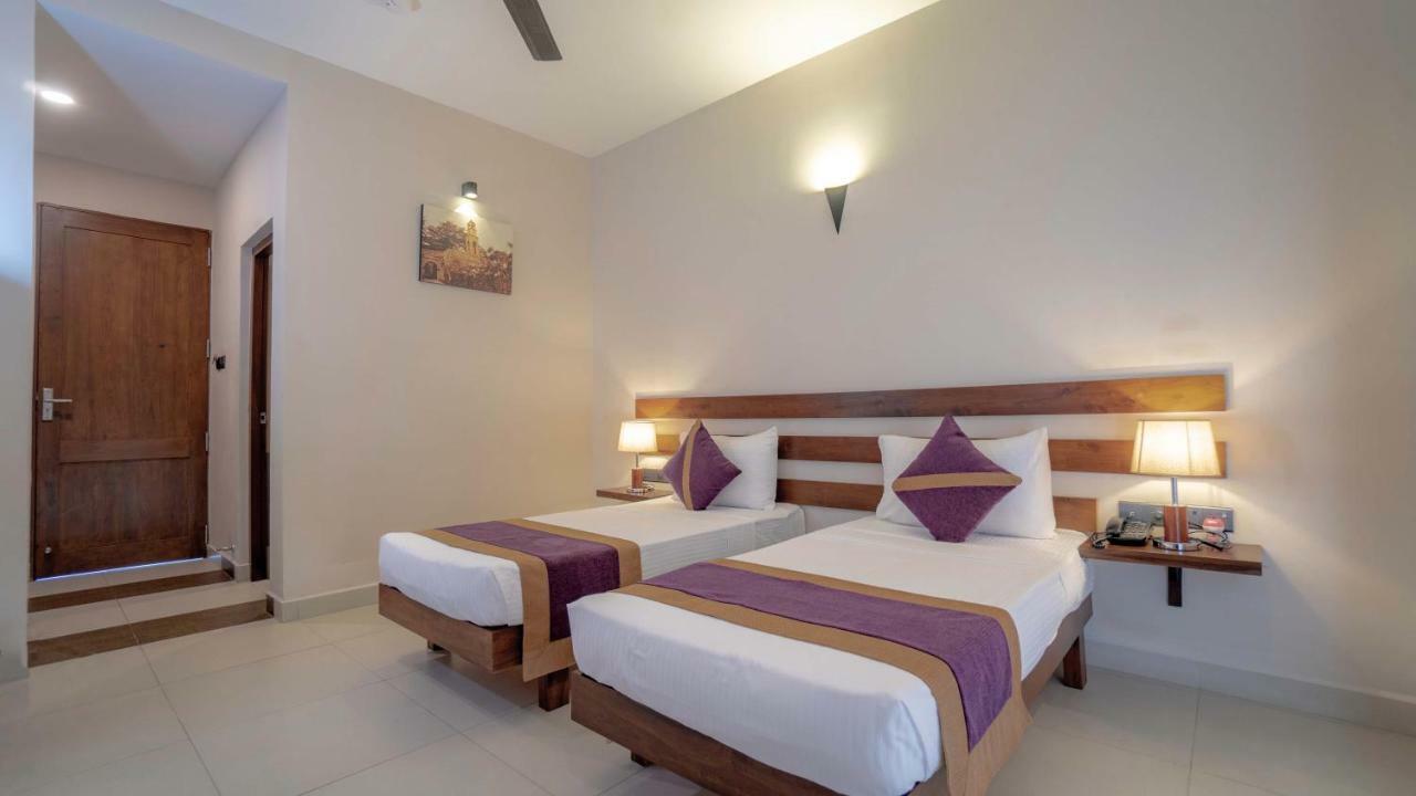 ไฮฟ์ 68 - โฮเต็ล แอนด์ รีสอร์ต  Hotel เนกอมโบ ภายนอก รูปภาพ